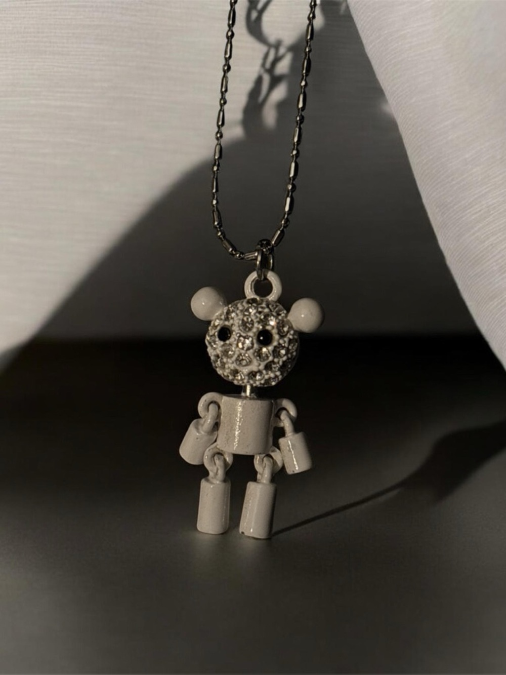 18 KT GP White Lucien Bear Necklace Pendant w/ Necklace Chain Swarovski Crystals